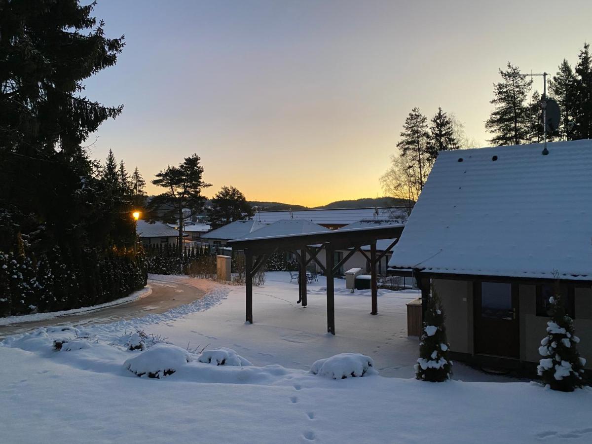 Prazdninovy Domek Kobylnice Lipno nad Vltavou Exterior photo